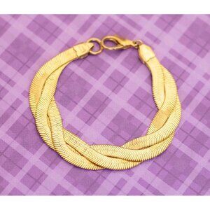 Vintage Weaved Herringbone Chain Bracelet 7 Inch by Avon - V8